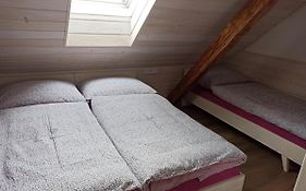 Apartmán U Zastávky